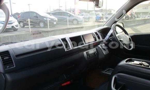 Buy Used Toyota Hiace White Car in Chilanga in Lusaka Buy Used Toyota Hiace White Car in Chilanga in Lusaka