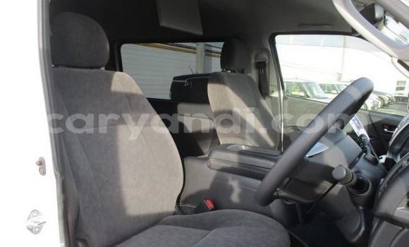 Buy Used Toyota Hiace White Car in Chilanga in Lusaka Buy Used Toyota Hiace White Car in Chilanga in Lusaka