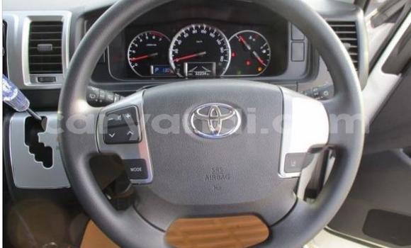 Buy Used Toyota Hiace White Car in Chilanga in Lusaka Buy Used Toyota Hiace White Car in Chilanga in Lusaka