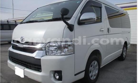 Buy Used Toyota Hiace White Car in Chilanga in Lusaka Buy Used Toyota Hiace White Car in Chilanga in Lusaka