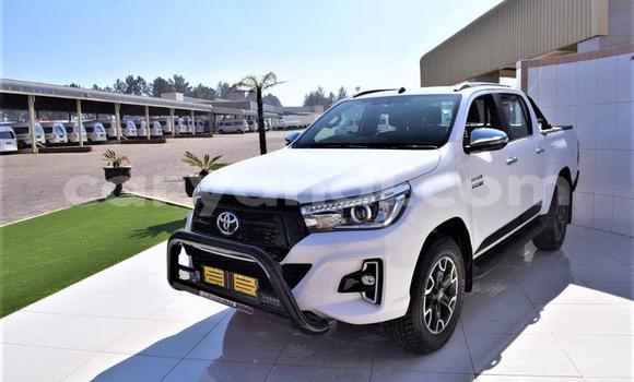 Acheter Occasion Voiture Toyota Hilux Blanc à Kabwe, Zambie