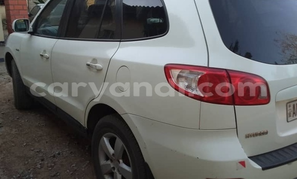 Buy Used Hyundai Santa Fe White Car in Lusaka in Zambia Buy Used Hyundai Santa Fe White Car in Lusaka in Zambia