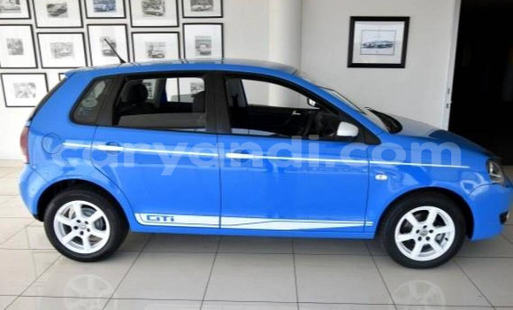 Tenga Tsaru Volkswagen Polo Bhuruu Mota in Zambezi in North-Western