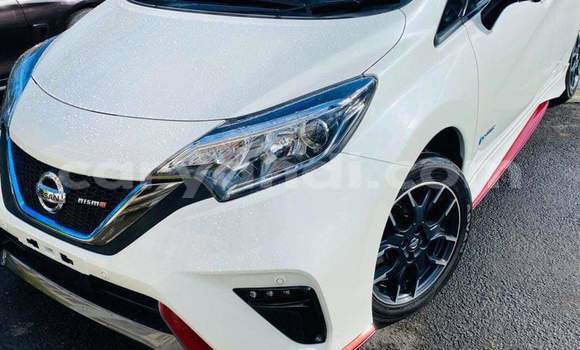 Acheter Occasion Voiture Nissan Note Blanc à Livingstone, Zambie Acheter Occasion Voiture Nissan Note Blanc à Livingstone, Zambie