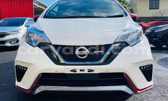 Acheter Occasion Voiture Nissan Note Blanc à Livingstone, Zambie Acheter Occasion Voiture Nissan Note Blanc à Livingstone, Zambie