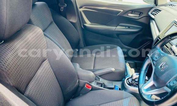 Acheter Occasion Voiture Honda FIT Gris à Kitwe, Zambie Acheter Occasion Voiture Honda FIT Gris à Kitwe, Zambie