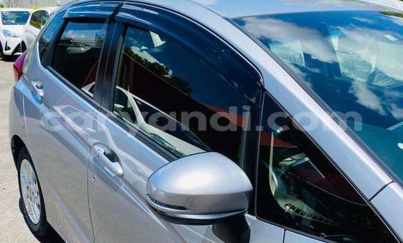 Acheter Occasion Voiture Honda FIT Gris à Kitwe, Zambie Acheter Occasion Voiture Honda FIT Gris à Kitwe, Zambie