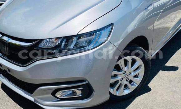 Acheter Occasion Voiture Honda FIT Gris à Kitwe, Zambie Acheter Occasion Voiture Honda FIT Gris à Kitwe, Zambie