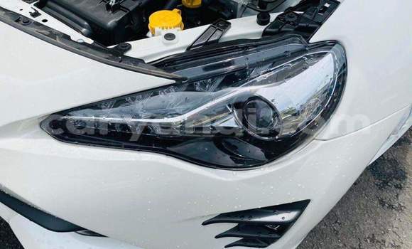 Acheter Occasion Voiture Toyota GT86 Blanc à Chingola, Zambie Acheter Occasion Voiture Toyota GT86 Blanc à Chingola, Zambie