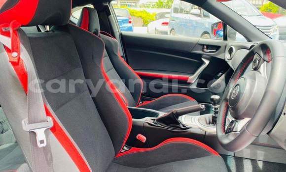 Acheter Occasion Voiture Toyota GT86 Blanc à Chingola, Zambie Acheter Occasion Voiture Toyota GT86 Blanc à Chingola, Zambie