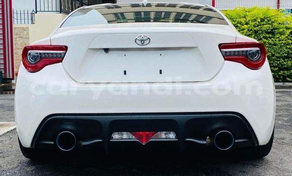 Acheter Occasion Voiture Toyota GT86 Blanc à Chingola, Zambie Acheter Occasion Voiture Toyota GT86 Blanc à Chingola, Zambie