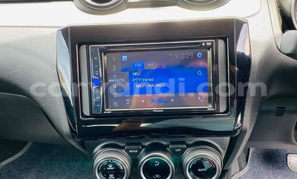 Acheter Occasion Voiture Suzuki Swift Bleu à Kitwe, Zambie Acheter Occasion Voiture Suzuki Swift Bleu à Kitwe, Zambie