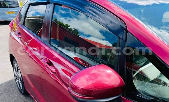 Acheter Occasion Voiture Honda FIT Rouge à Livingstone, Zambie Acheter Occasion Voiture Honda FIT Rouge à Livingstone, Zambie