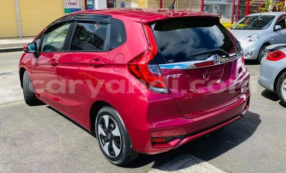 Acheter Occasion Voiture Honda FIT Rouge à Livingstone, Zambie Acheter Occasion Voiture Honda FIT Rouge à Livingstone, Zambie