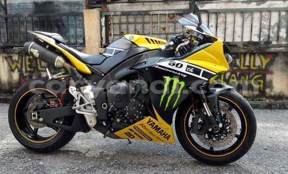 Acheter Occasion Moto Yamaha R1 Autre à Isoka, Nord Acheter Occasion Moto Yamaha R1 Autre à Isoka, Nord