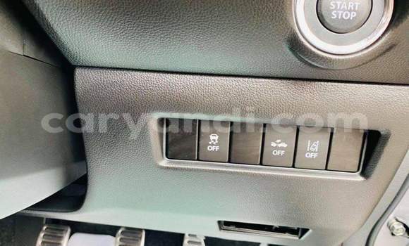 Acheter Occasion Voiture Suzuki Swift Gris à Livingstone, Zambie Acheter Occasion Voiture Suzuki Swift Gris à Livingstone, Zambie