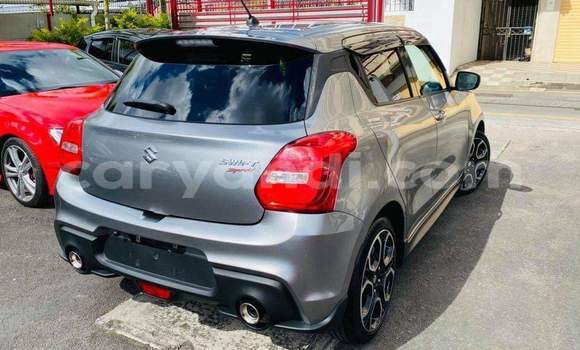 Acheter Occasion Voiture Suzuki Swift Gris à Livingstone, Zambie Acheter Occasion Voiture Suzuki Swift Gris à Livingstone, Zambie
