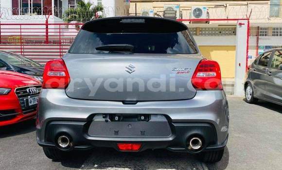 Acheter Occasion Voiture Suzuki Swift Gris à Livingstone, Zambie Acheter Occasion Voiture Suzuki Swift Gris à Livingstone, Zambie