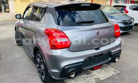 Acheter Occasion Voiture Suzuki Swift Gris à Livingstone, Zambie Acheter Occasion Voiture Suzuki Swift Gris à Livingstone, Zambie