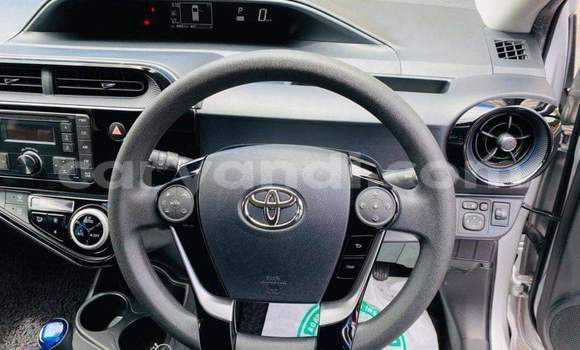 Acheter Occasion Voiture Toyota Aqua Gris à Kitwe, Zambie Acheter Occasion Voiture Toyota Aqua Gris à Kitwe, Zambie