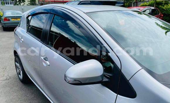 Acheter Occasion Voiture Toyota Aqua Gris à Kitwe, Zambie Acheter Occasion Voiture Toyota Aqua Gris à Kitwe, Zambie