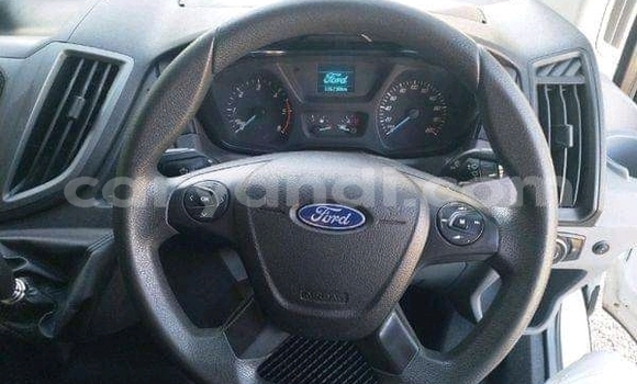 Nunua Ilio tumika Ford Tourneo Courier Nyeupe Gari ndani ya Lusaka nchini Zambia Nunua Ilio tumika Ford Tourneo Courier Nyeupe Gari ndani ya Lusaka nchini Zambia
