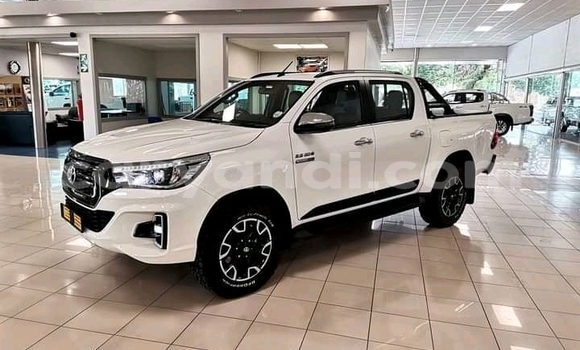Buy Used Toyota Hilux White Car in Lusaka in Zambia Buy Used Toyota Hilux White Car in Lusaka in Zambia