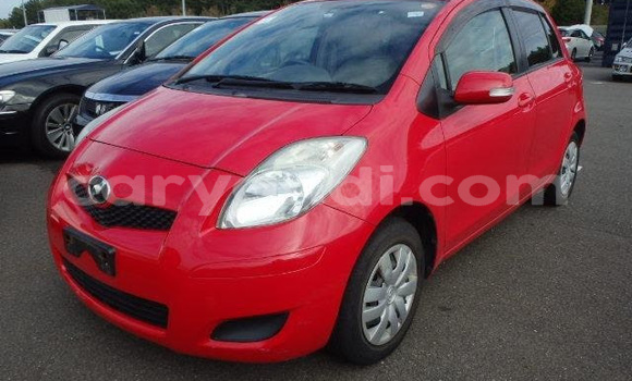 Acheter Import Voiture Toyota Vitz Rouge à Lusaka, Zambie Acheter Import Voiture Toyota Vitz Rouge à Lusaka, Zambie