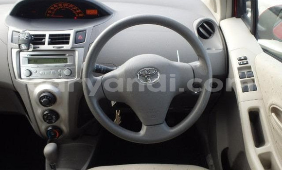 Acheter Import Voiture Toyota Vitz Rouge à Lusaka, Zambie Acheter Import Voiture Toyota Vitz Rouge à Lusaka, Zambie