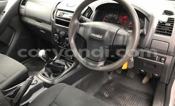 Buy Used Isuzu D–MAX Silver Car in Chilanga in Lusaka Buy Used Isuzu D–MAX Silver Car in Chilanga in Lusaka