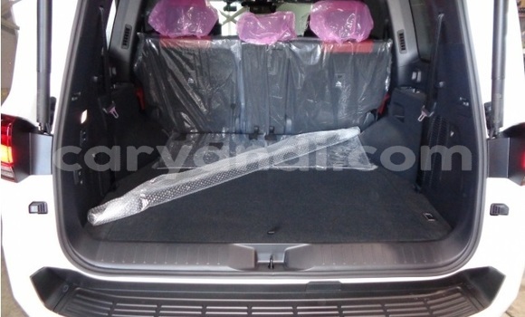 Buy Used Toyota Land Cruiser White Car in Kitwe in Zambia Buy Used Toyota Land Cruiser White Car in Kitwe in Zambia