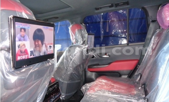 Buy Used Toyota Land Cruiser White Car in Kitwe in Zambia Buy Used Toyota Land Cruiser White Car in Kitwe in Zambia