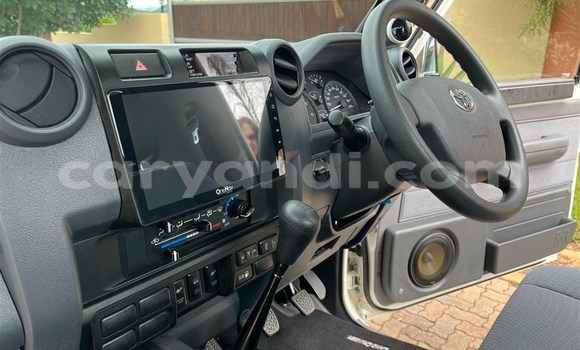 Buy Used Toyota Land Cruiser Beige Car in Lusaka in Zambia Buy Used Toyota Land Cruiser Beige Car in Lusaka in Zambia