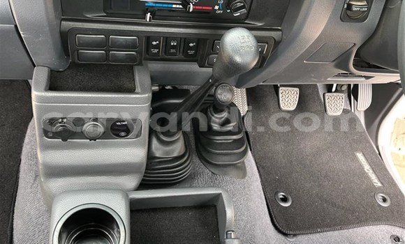 Buy Used Toyota Land Cruiser Beige Car in Lusaka in Zambia Buy Used Toyota Land Cruiser Beige Car in Lusaka in Zambia