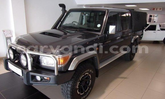 Tenga Tsaru Toyota Land Cruiser Nhema Mota in Lusaka in Zambia