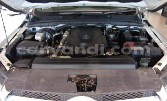 Buy Used Mercedes‒Benz 250 White Car in Lusaka in Zambia Buy Used Mercedes‒Benz 250 White Car in Lusaka in Zambia