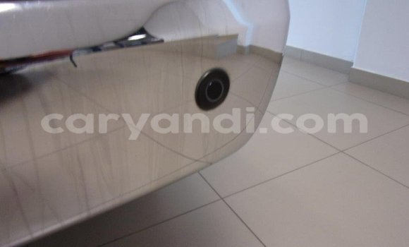 Buy Used Mercedes‒Benz 250 White Car in Lusaka in Zambia Buy Used Mercedes‒Benz 250 White Car in Lusaka in Zambia