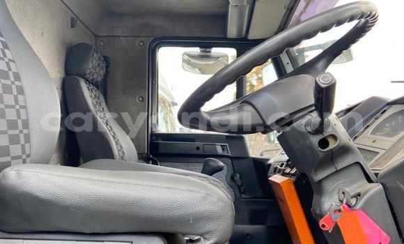 Acheter Occasion Utilitaire Man Silent Blanc à Lusaka, Zambie Acheter Occasion Utilitaire Man Silent Blanc à Lusaka, Zambie