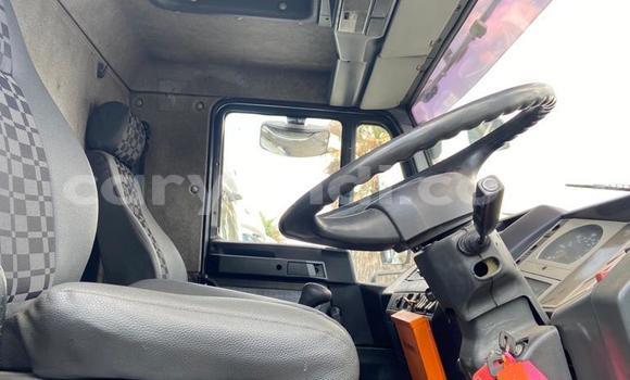 Acheter Occasion Utilitaire Man Silent Blanc à Lusaka, Zambie Acheter Occasion Utilitaire Man Silent Blanc à Lusaka, Zambie