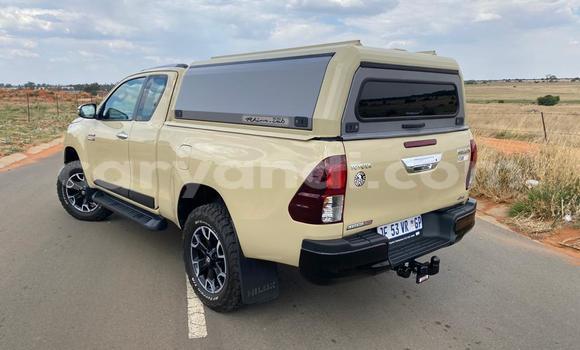 Acheter Occasion Voiture Toyota Hilux Gris à Lusaka, Zambie Acheter Occasion Voiture Toyota Hilux Gris à Lusaka, Zambie