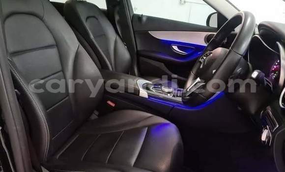 Acheter Occasion Voiture Mercedes-Benz C-Classe Noir à Lusaka, Zambie Acheter Occasion Voiture Mercedes-Benz C-Classe Noir à Lusaka, Zambie