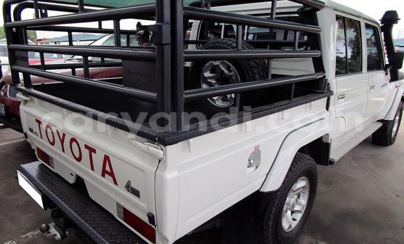Buy Used Toyota Land Cruiser White Car in Lusaka in Zambia Buy Used Toyota Land Cruiser White Car in Lusaka in Zambia
