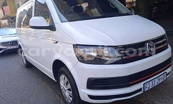 Acheter Occasion Voiture Volkswagen Caravelle Blanc à Lusaka, Zambie Acheter Occasion Voiture Volkswagen Caravelle Blanc à Lusaka, Zambie