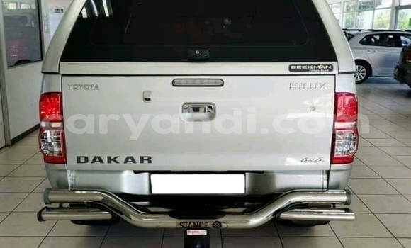 Acheter Occasion Voiture Toyota Hilux Gris à Lusaka, Zambie Acheter Occasion Voiture Toyota Hilux Gris à Lusaka, Zambie