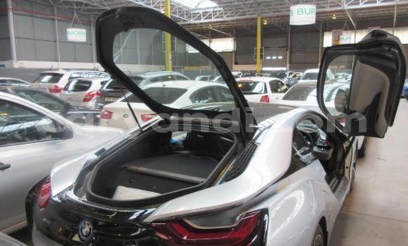 Acheter Occasion Voiture BMW i8 Gris à Lusaka, Zambie Acheter Occasion Voiture BMW i8 Gris à Lusaka, Zambie
