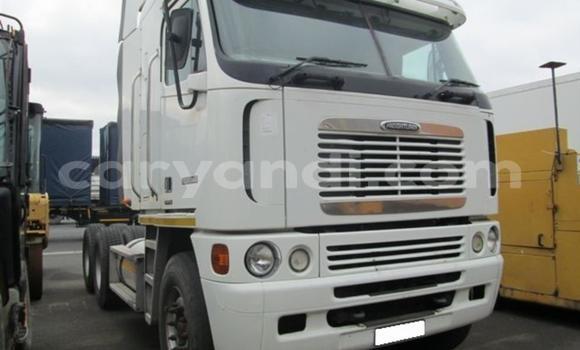 Acheter Occasion Utilitaire Hino 300 Series Blanc à Lusaka, Zambie Acheter Occasion Utilitaire Hino 300 Series Blanc à Lusaka, Zambie