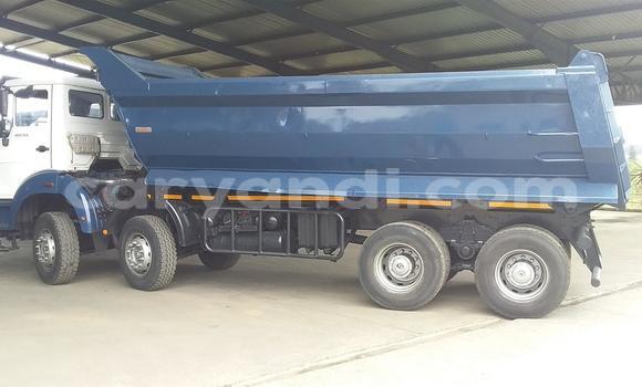 Tenga Tsaru Mercedes–Benz Tipper Chena Rori in Lusaka in Zambia Tenga Tsaru Mercedes–Benz Tipper Chena Rori in Lusaka in Zambia