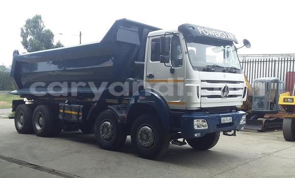 Tenga Tsaru Mercedes–Benz Tipper Chena Rori in Lusaka in Zambia Tenga Tsaru Mercedes–Benz Tipper Chena Rori in Lusaka in Zambia