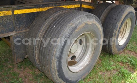 Acheter Occasion Utilitaire Volvo F4 Blanc à Livingstone, Zambie Acheter Occasion Utilitaire Volvo F4 Blanc à Livingstone, Zambie