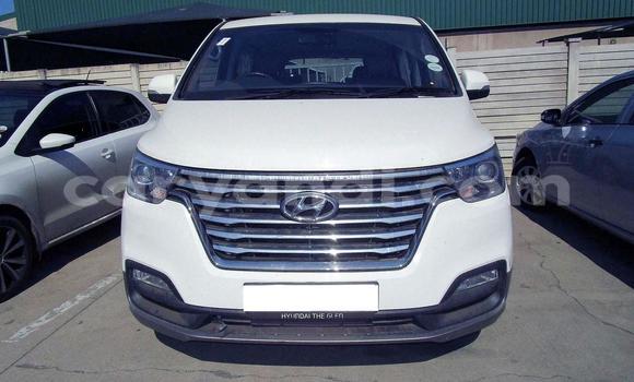 Acheter Occasion Voiture Hyundai H1 Blanc à Lusaka, Zambie